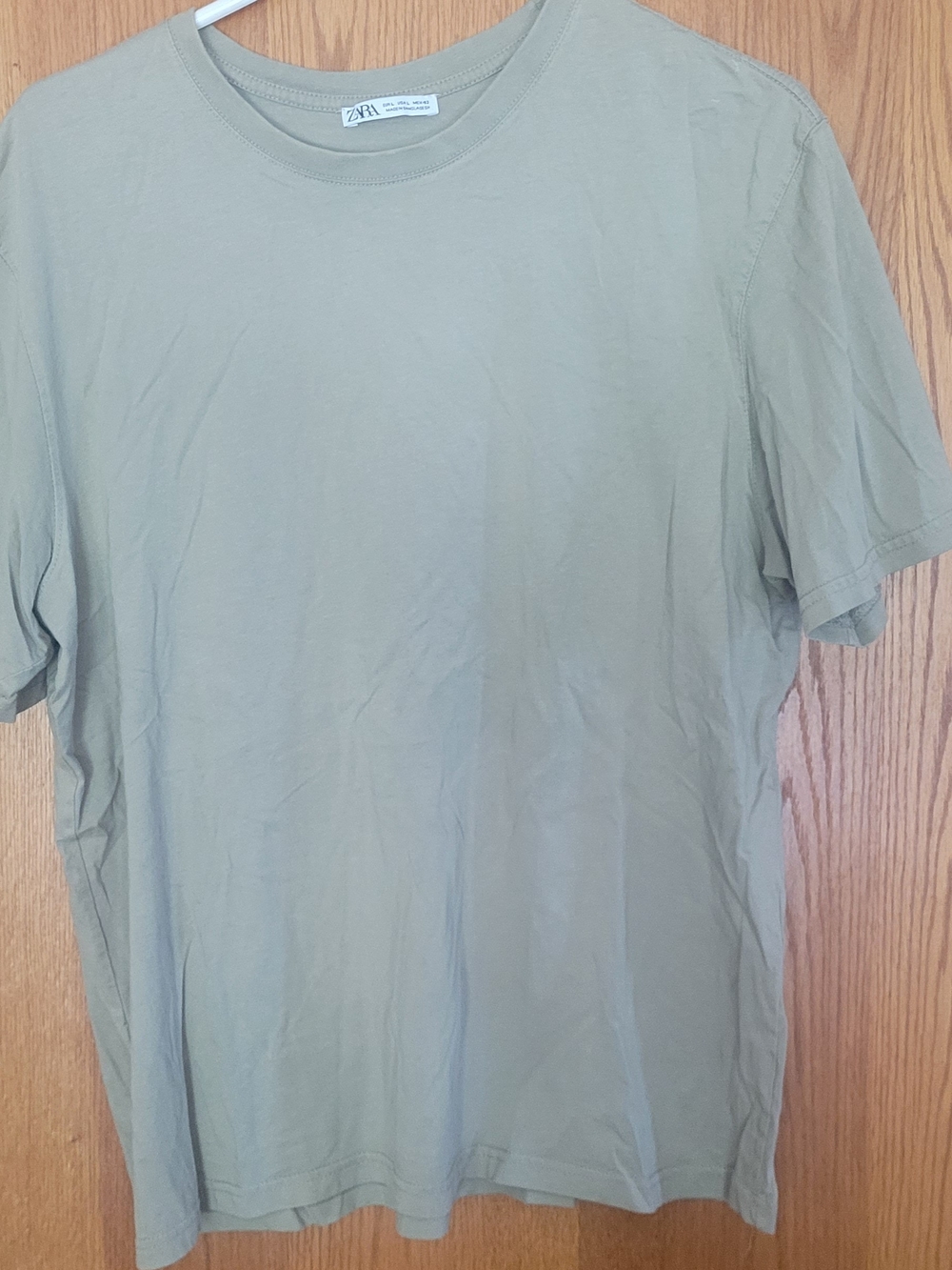 Zara Men Short Sleeve Crew T-Shirt in Olive Green